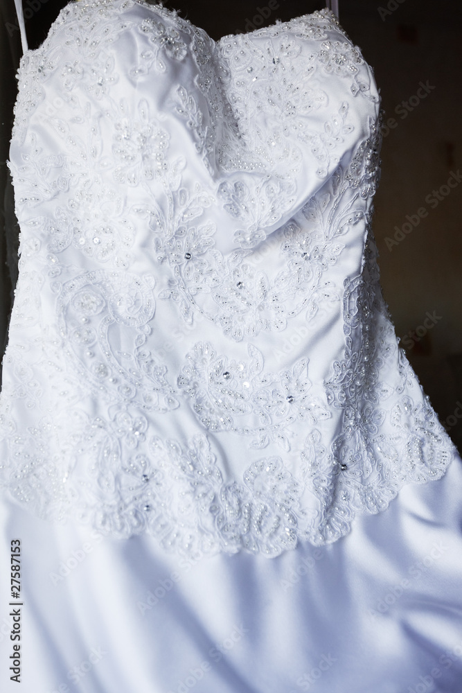 Obraz premium Image of front of bride in wedding dress