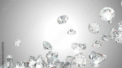 Large diamonds flow with slow motion