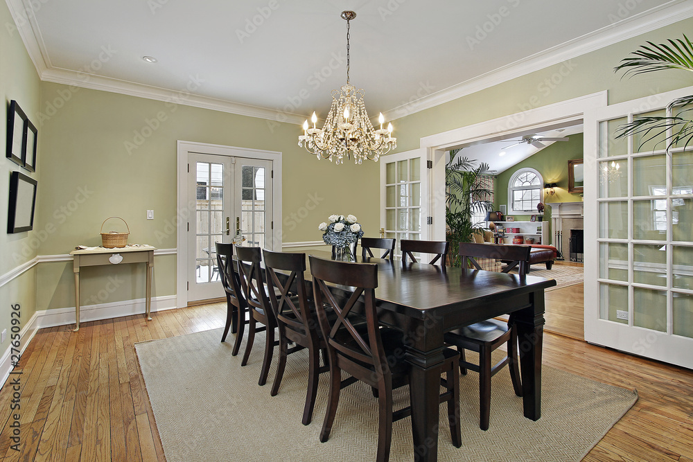 Fototapeta premium Dining room with door to patio