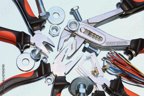 Photos pliers, bots, nuts and cabels