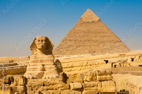 Sphinx Khafre Giza Pyramids Classic #27667342