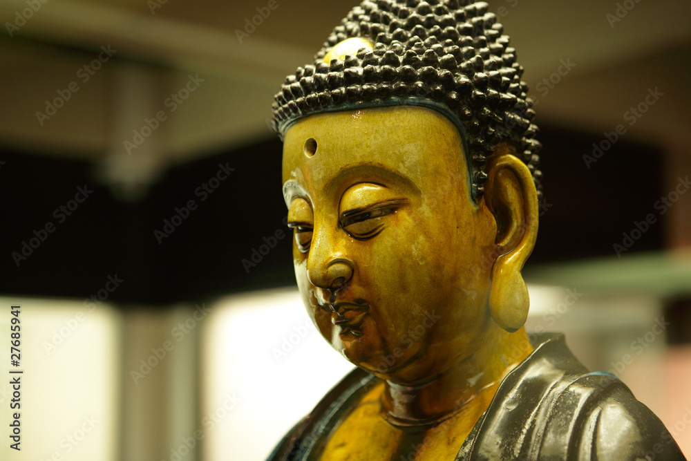 buddha head close up