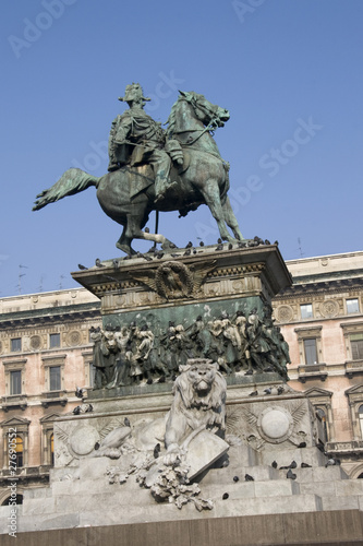 Milan Duomo square - Equestrian statue of Vittorio Emanuele II