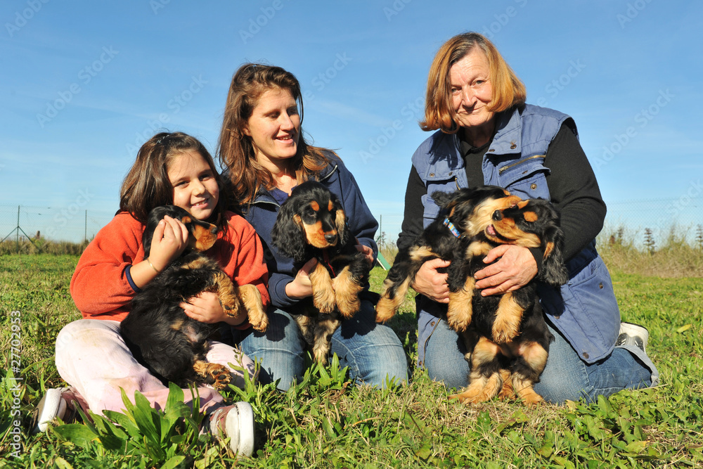 Fototapeta premium famille et chiots