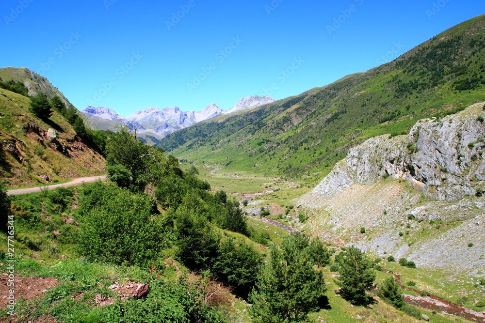 La Guarrinza Aiguestortes Pyrenees mountains