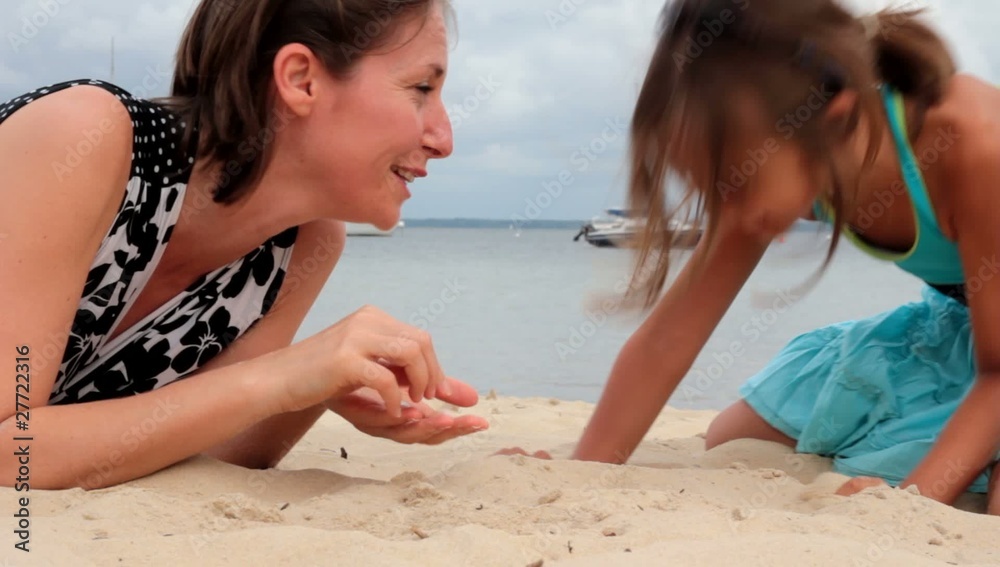 fou rire sur la plage