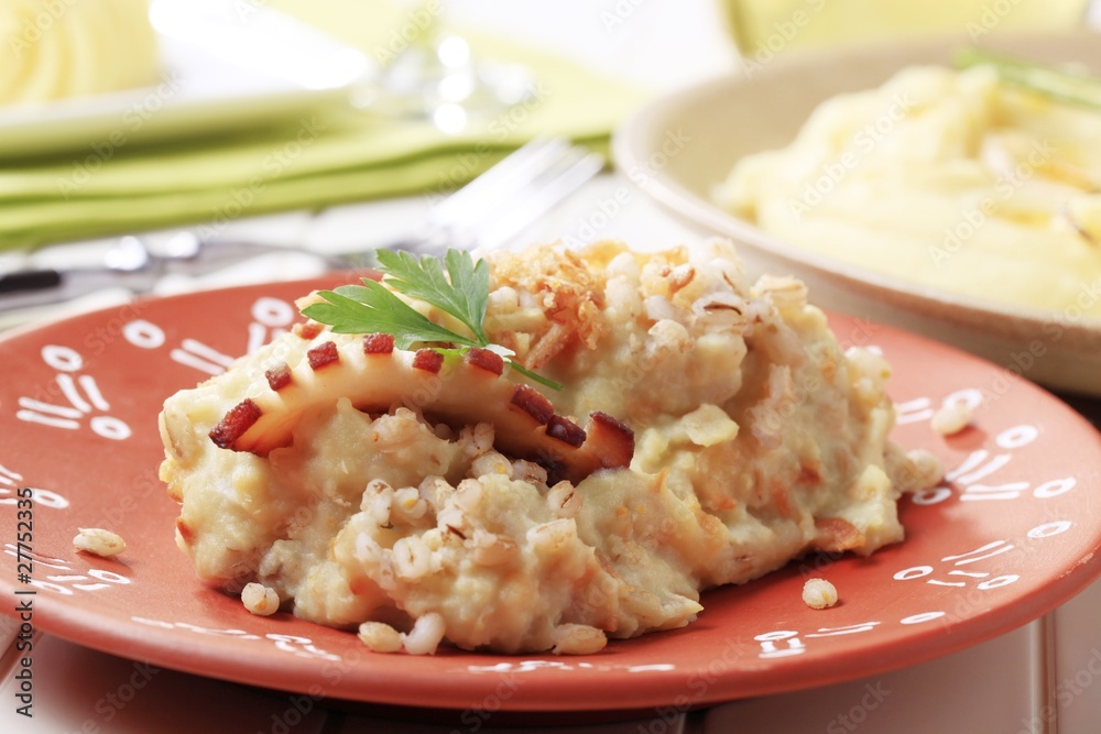 Mashed potato with peeled barley