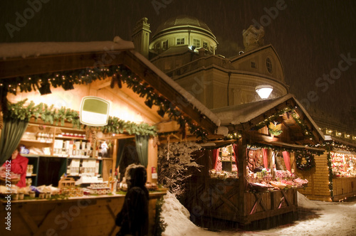 Weihnachtsmarkt mit S  dtiroler Tradition