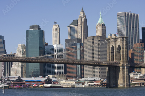 Brooklyn Bridge , Lower Manhattan, New York City © vlad_g
