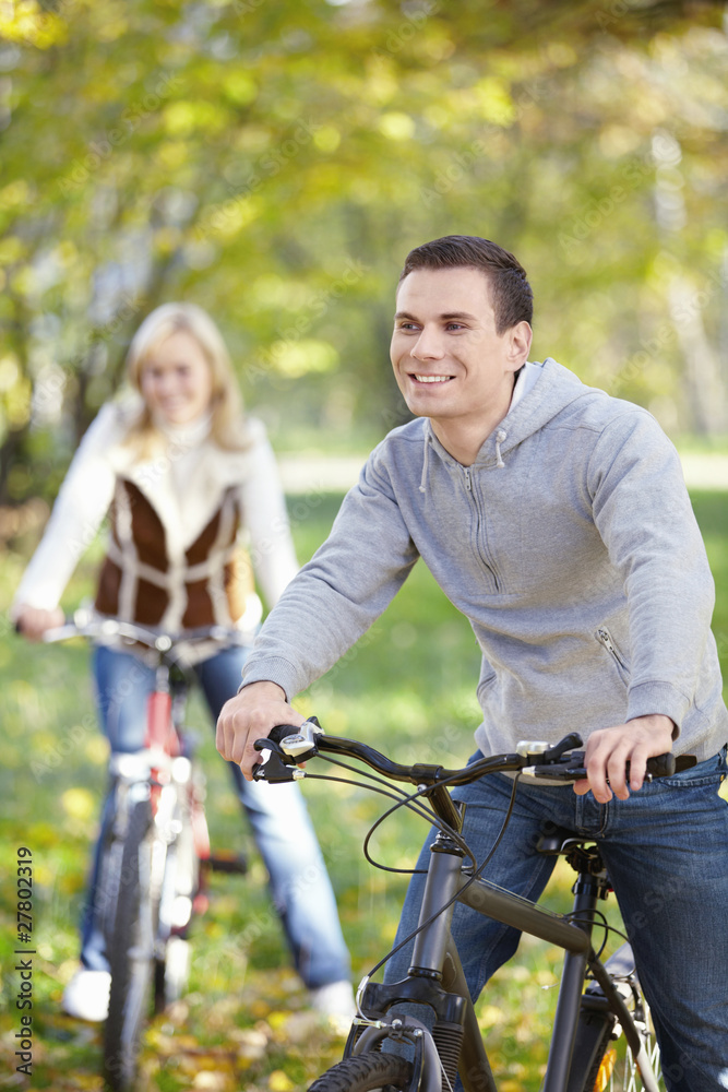 Obraz premium Walk on bicycles