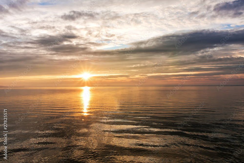 Obraz premium Beautiful sunrise