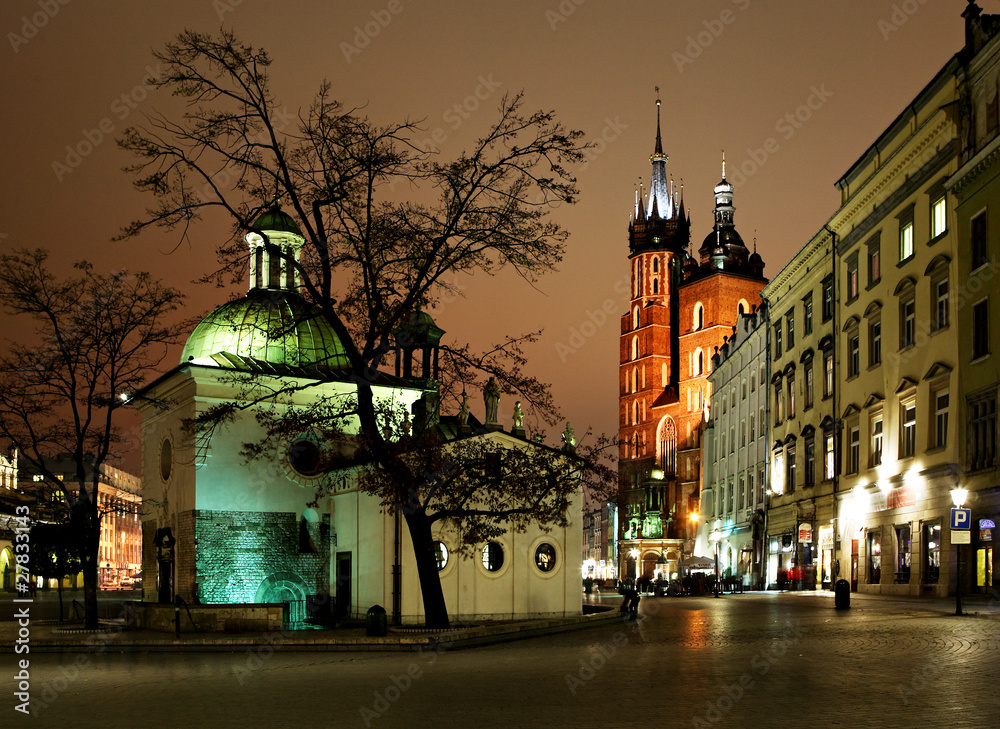 Naklejka premium Night view of the Market Square in Krakow, Poland