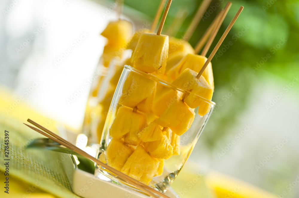 Pineapple spears
