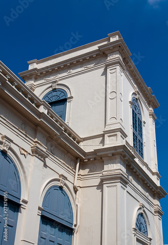 Prakeaw temple front building photo