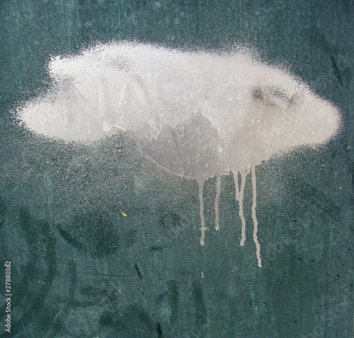 spray can grunge resembling drip cloud