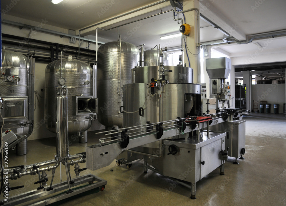 Italy: winemaking (Chianti) Italy: winemaking (Chianti)
