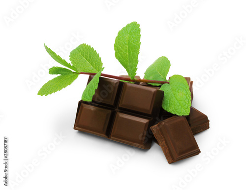 Chocolat et feuilles de menthe photo
