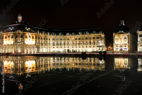 Lumières sur la Place de la Bourse de Bordeaux