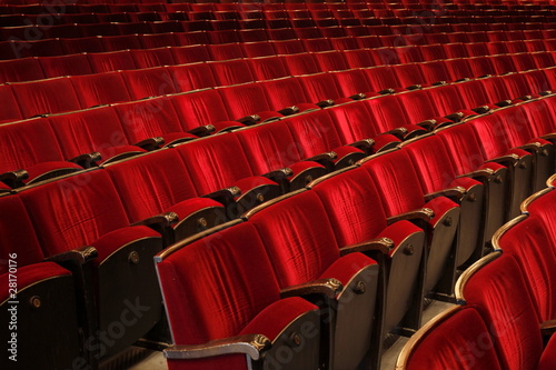 Rote Sitze im Theater