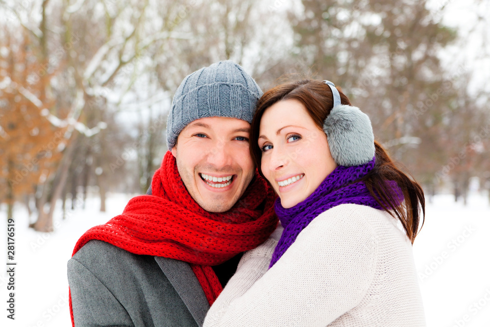 Fototapeta premium couple im schnee