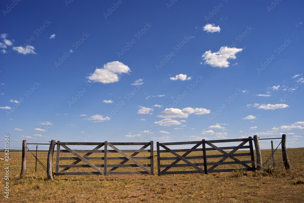 Fototapeta premium Recinzione tipica della Pampa, Argentina