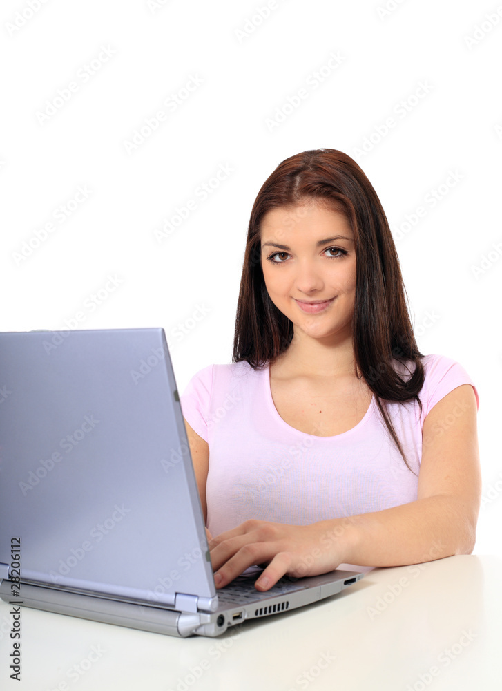 Attraktives Mädchen mit Notebook Computer Attraktives Mädchen mit Notebook Computer