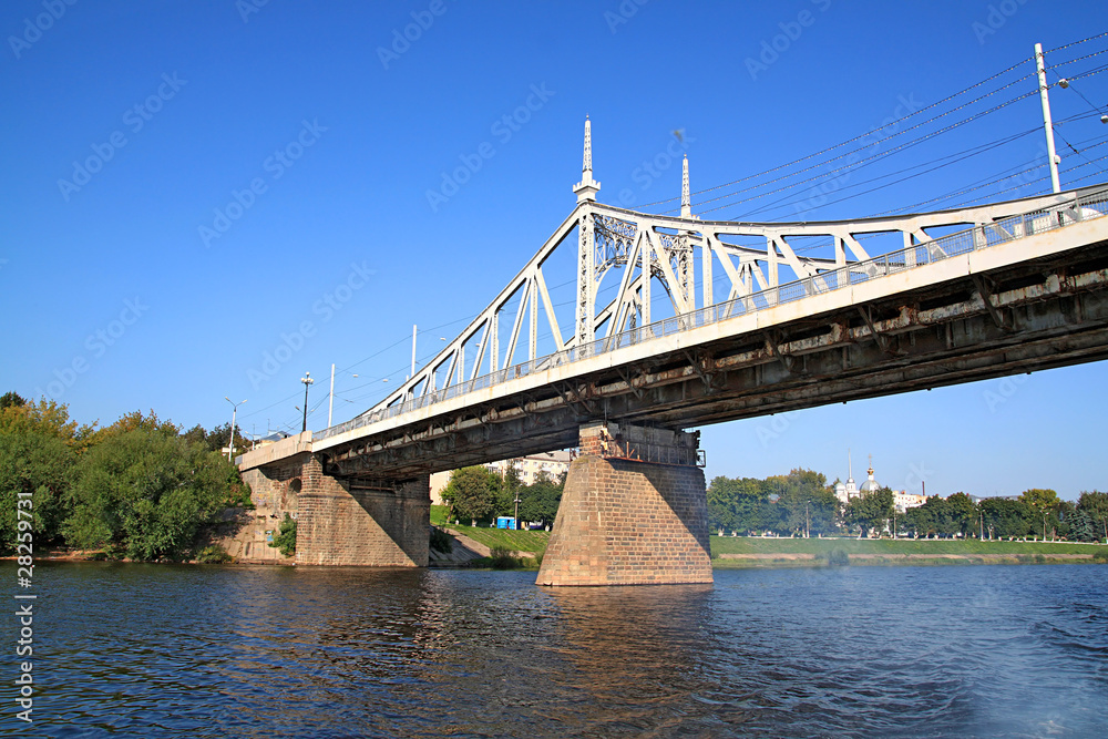 ñàðûé car bridge through river ñàðûé car bridge through river