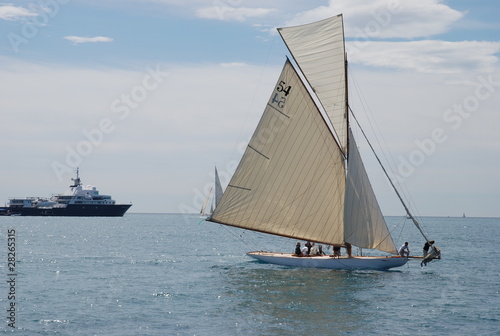 classic wood sailing yacht © William Richardson