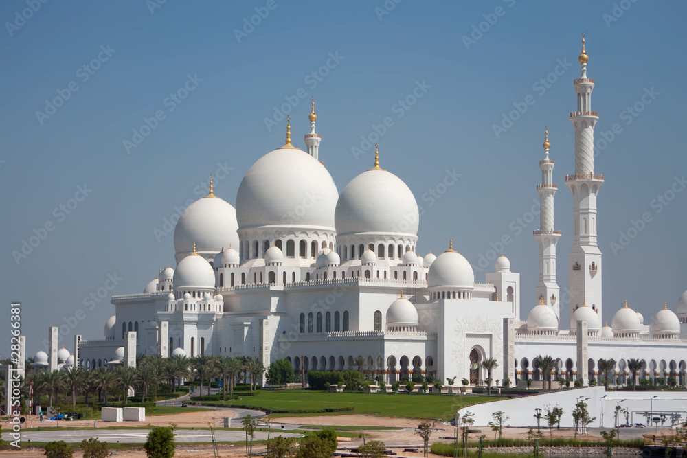 Sheikh Zayed Mosque Front View