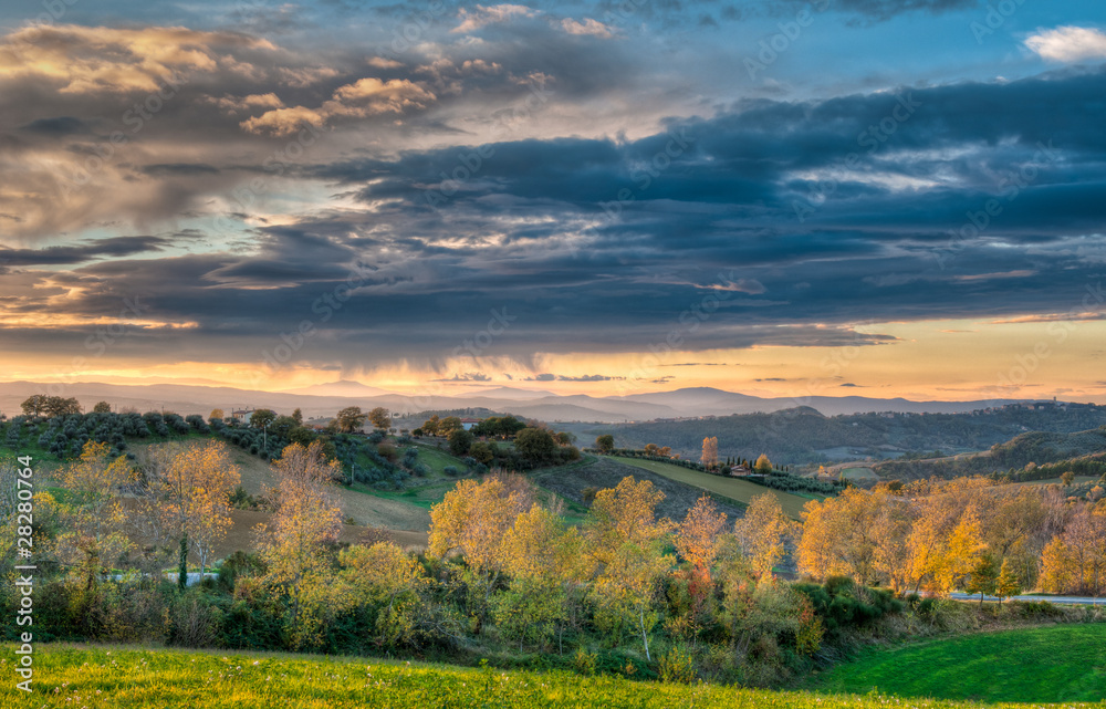 Obraz premium Włoski jesień wieczór krajobraz