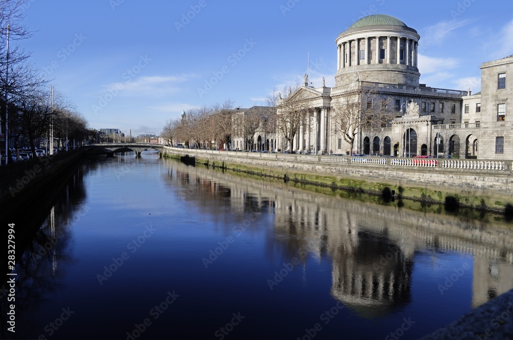 The Four Courts - Dublin, Ireland (Irland)