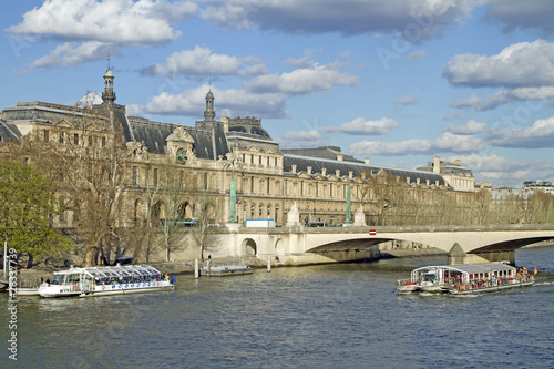 Schiffe auf der Seine, Paris