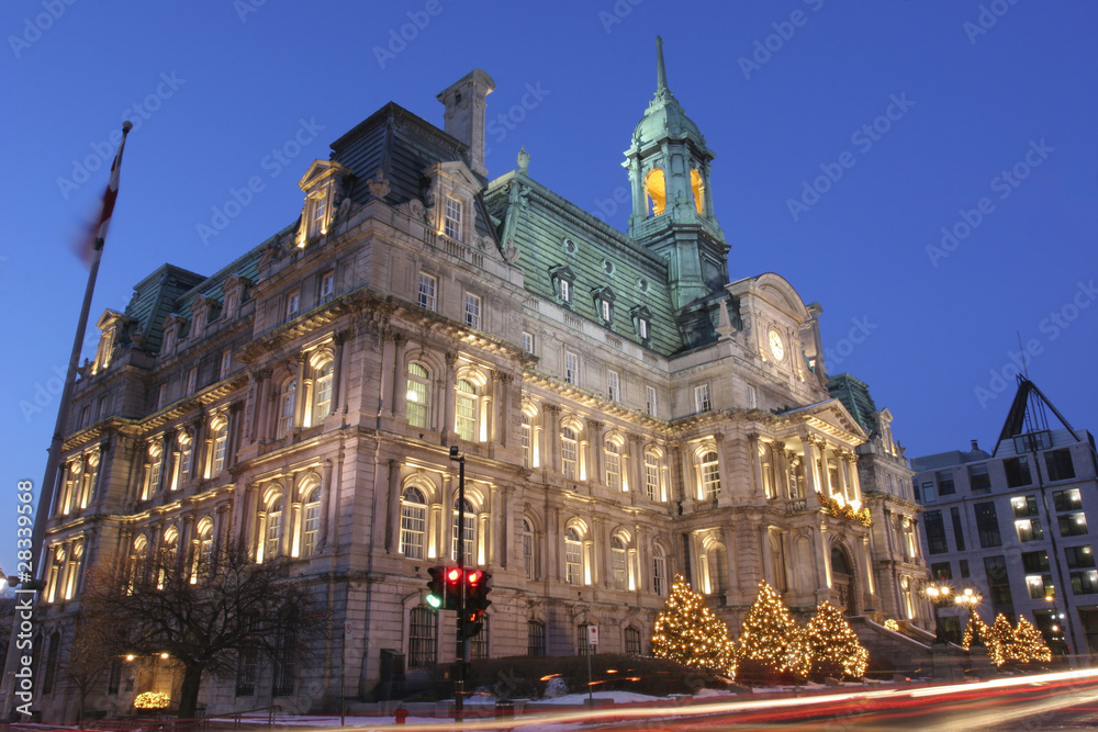 Fototapeta premium City Hall of Montreal at dusk in Christmas times, Canada