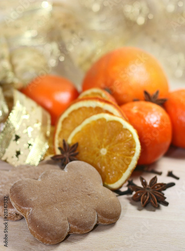 oranges with cloves and gingerbreads with spices