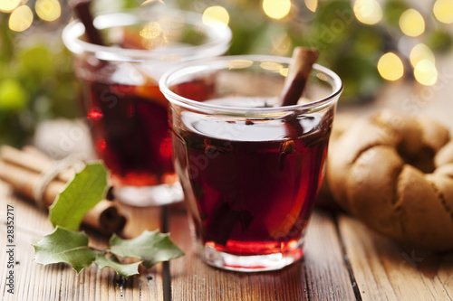 mulled wine christmas drink