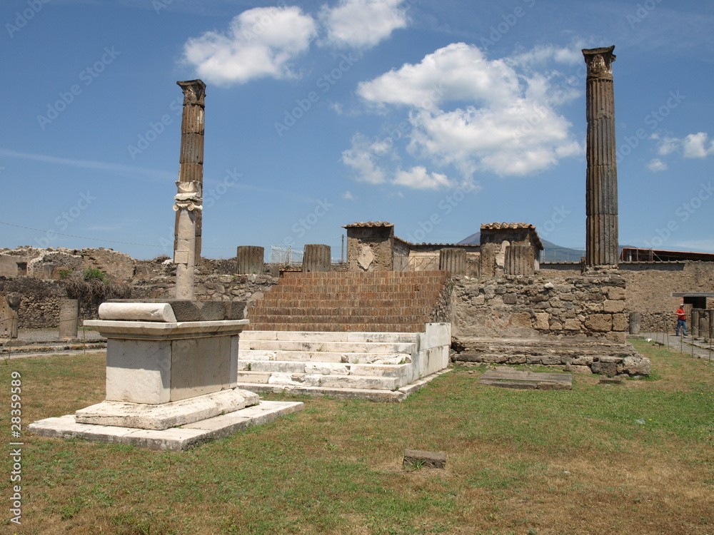 TEMPLO APOLO EN POMPEYA TEMPLO APOLO EN POMPEYA