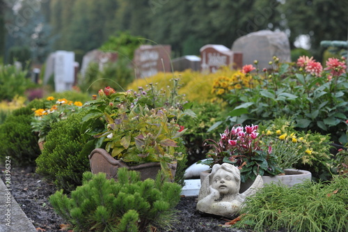 Gräber auf dem Friedhof