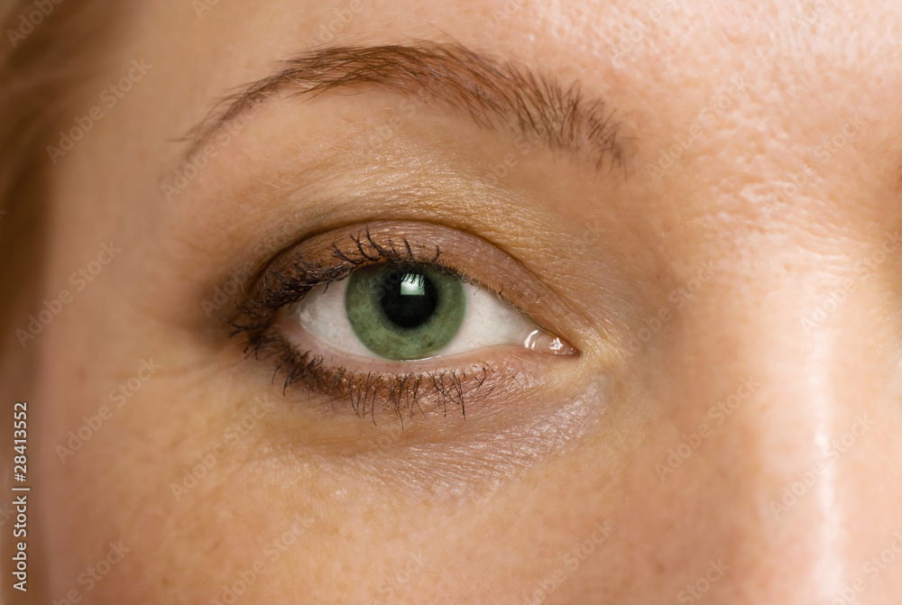 green eye green eye