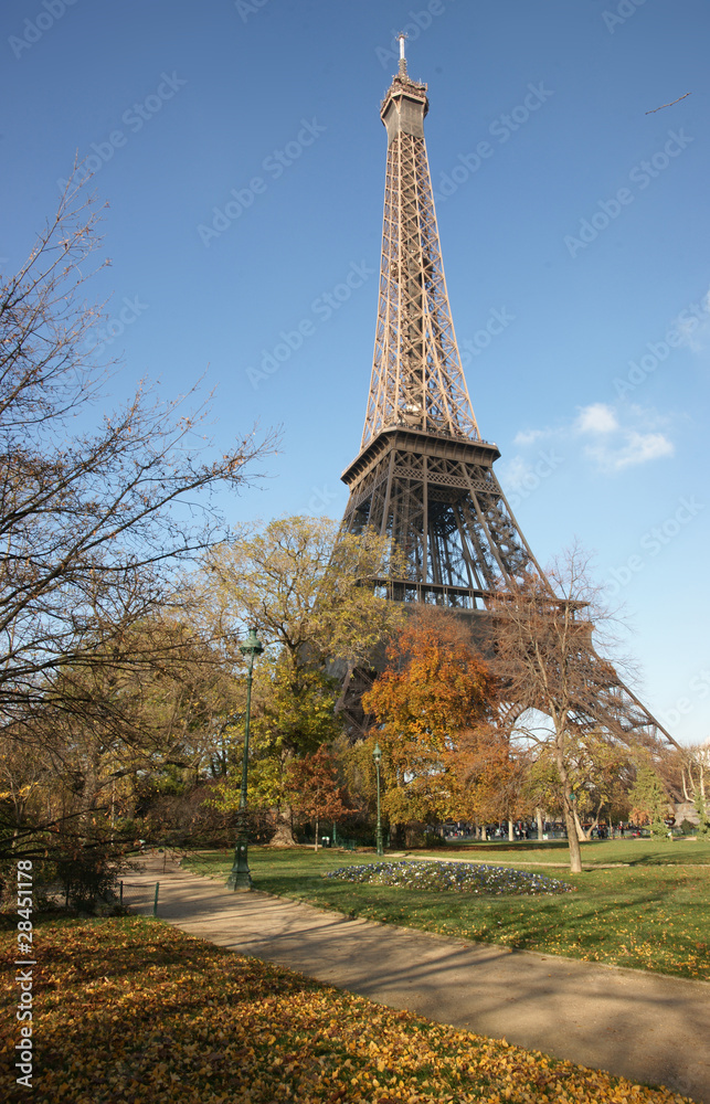 Paris Tour Eiffel 08