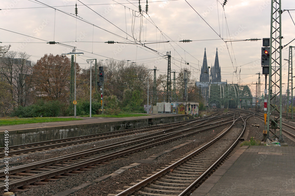 Kölner Dom, Hohenzollernbrücke, Bahngleis