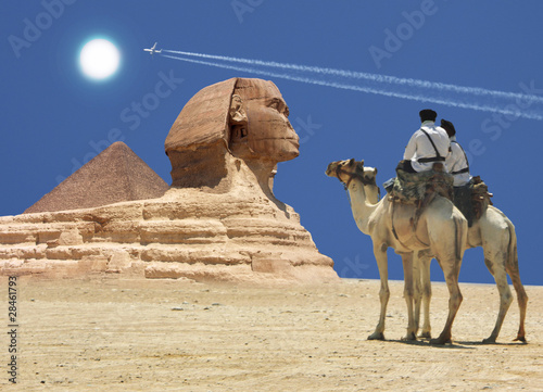 Symbol Egypt's - pyramid, Sphinx, camel, sand and sun