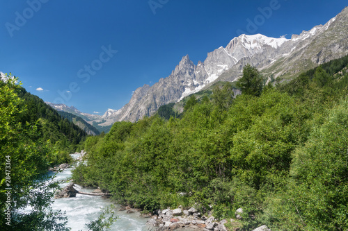 stream in Ferret valley - torrente alpino in Val Ferret © Antonio Scarpi