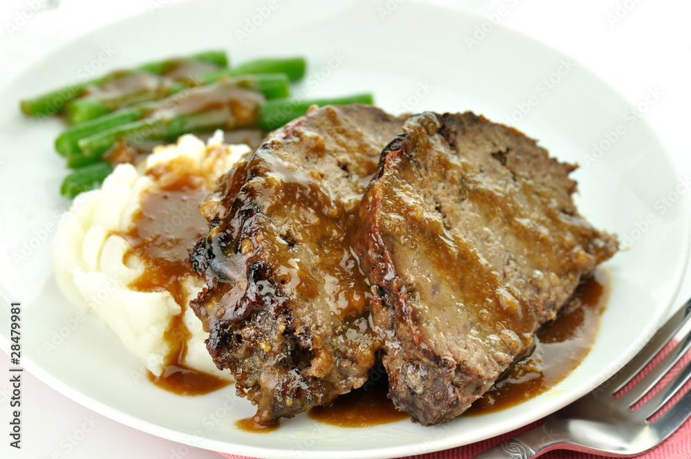 meat loaf with mashed potatoes and green beans meat loaf with mashed potatoes and green beans