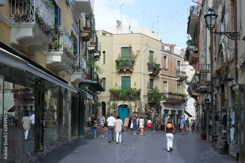 Obraz na płótnie Corso Umberto in Taormina w salonie
