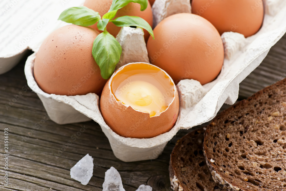 Eier in Eierschachtel Eier in Eierschachtel