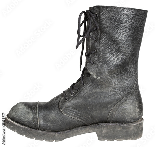 Billede på lærred used leather military boot isolated on white background
