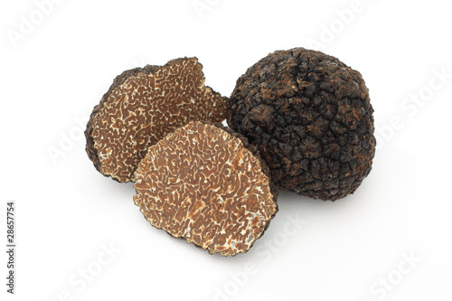 sliced black truffles © Federico Rostagno