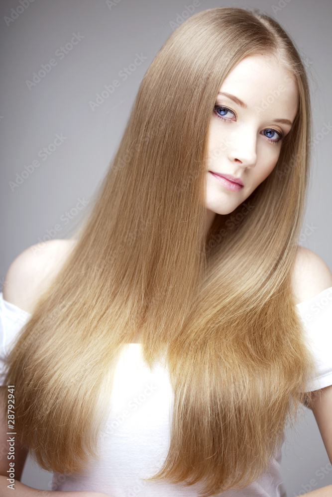 Naklejka premium Girl with luxurious hair