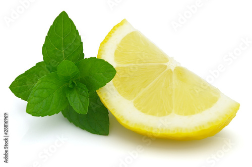Slices of lemon with mint
