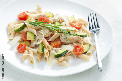 pasta penne with turkey meat and vegetables